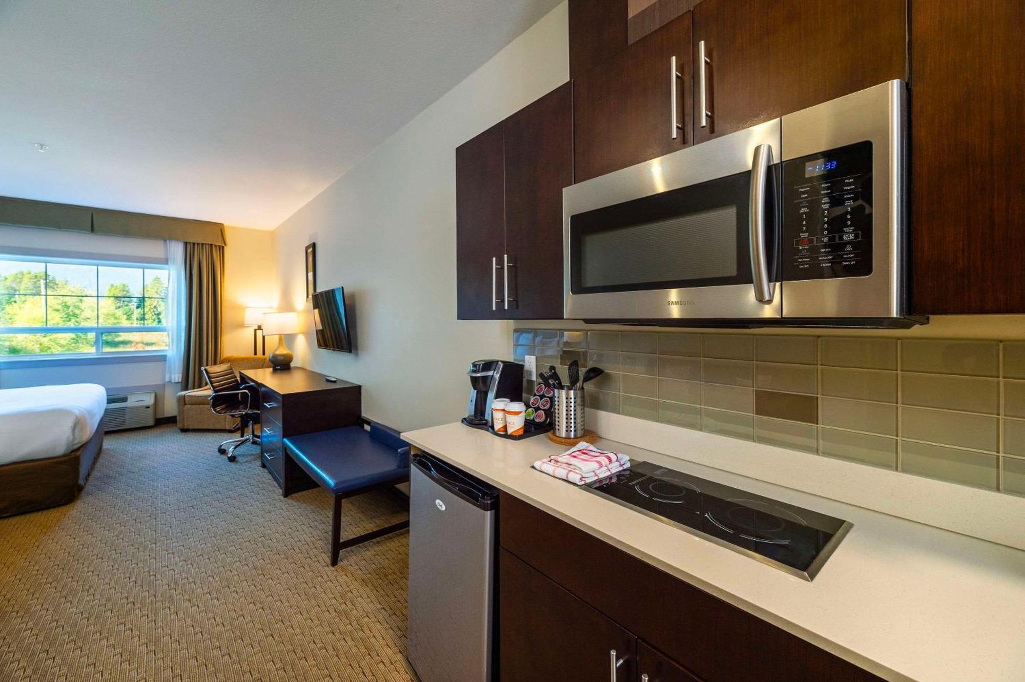 Comfort Inn & Suites Тірейс Екстер'єр фото